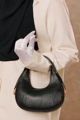 Matte Moon Hand Bag In Black - Gift