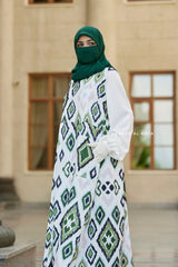 Reema Green & White Print Dress In Classic Style - Side Pockets