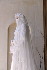 Elegant & Refined Long Wedding Bridal Tulle Veil