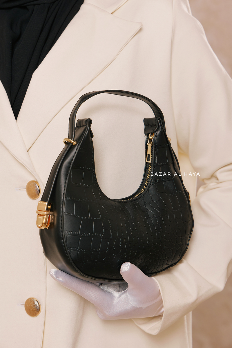 Matte Moon Hand Bag In Black