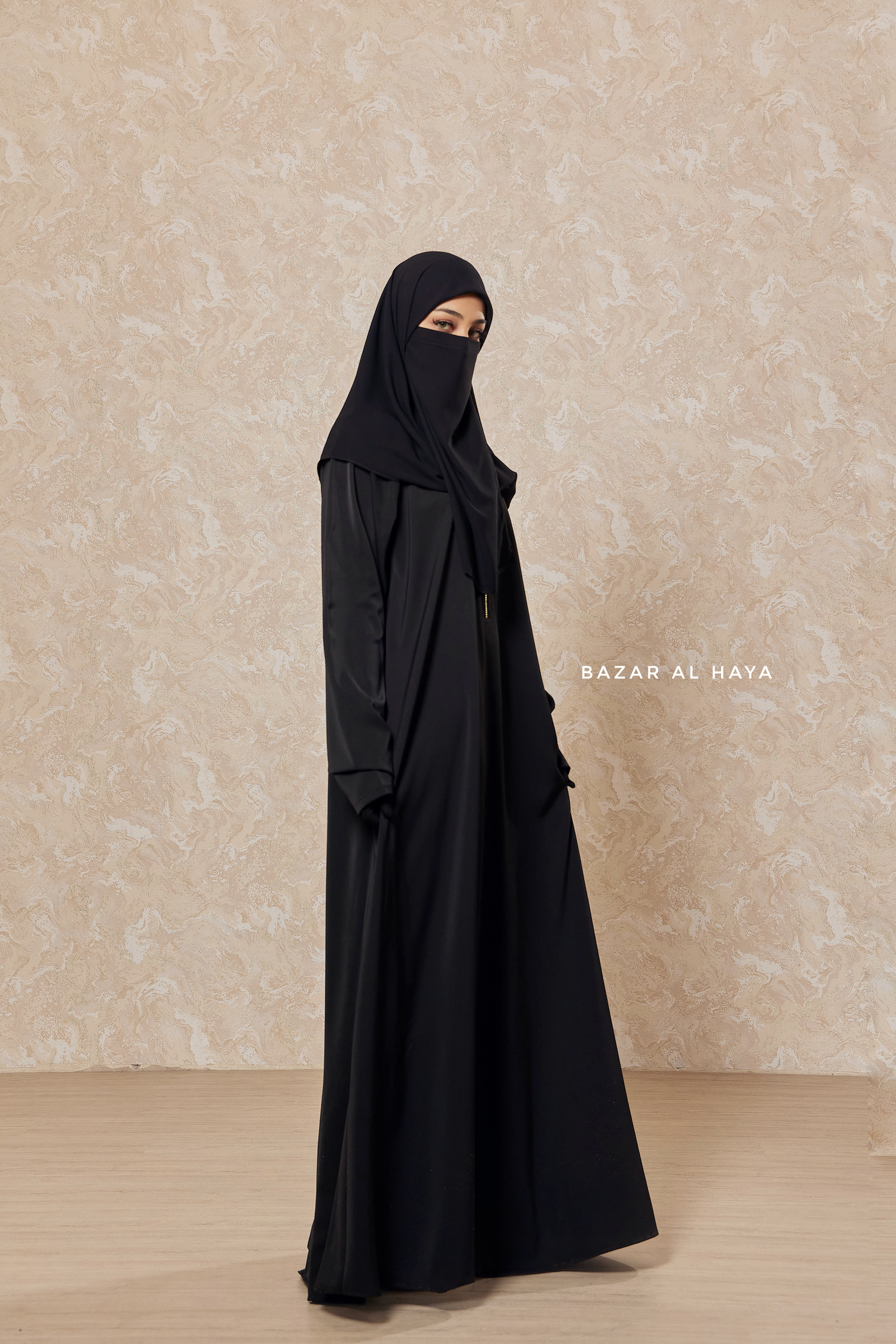 あ*様 TIGHT FIT LAYERED LONG SLEEVES チャコール Black Intisar - Comfy Style Open Zipper - Silk Crepe – Bazar Al Haya