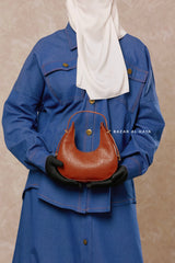 Matte Moon Hand Bag In Cinnamon