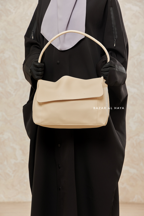 Crossbody & Shoulder Minimal Bag In Creme - Gift
