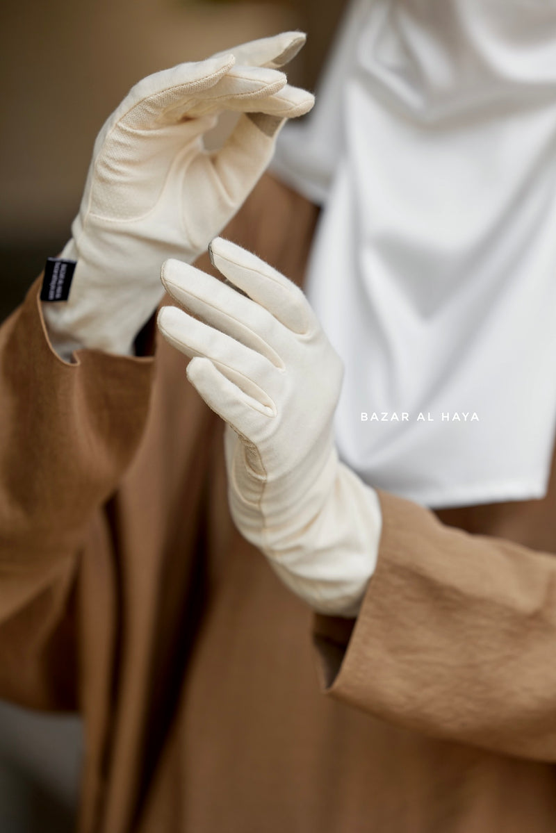 Ivory Plain Touch Screen Gloves - One Size
