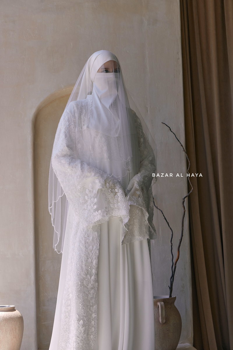 Minimalistic Beautiful Wedding Bridal Tulle Veil