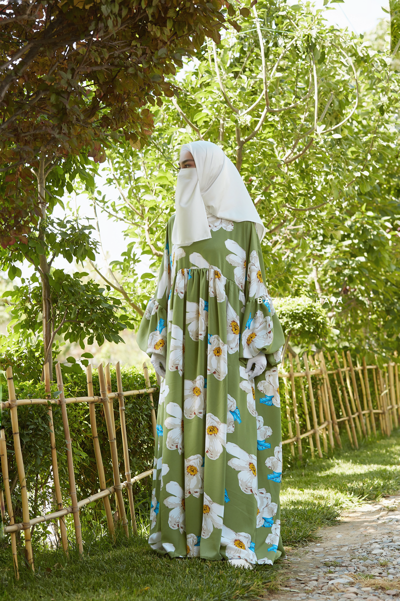 Muna Kiwi Loose Fit Summer Abaya Dress - Viscose Cotton & Daisy Flower Print