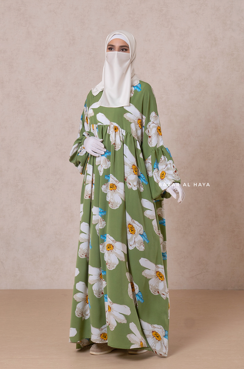 Muna Kiwi Loose Fit Summer Abaya Dress - Viscose Cotton & Daisy Flower Print