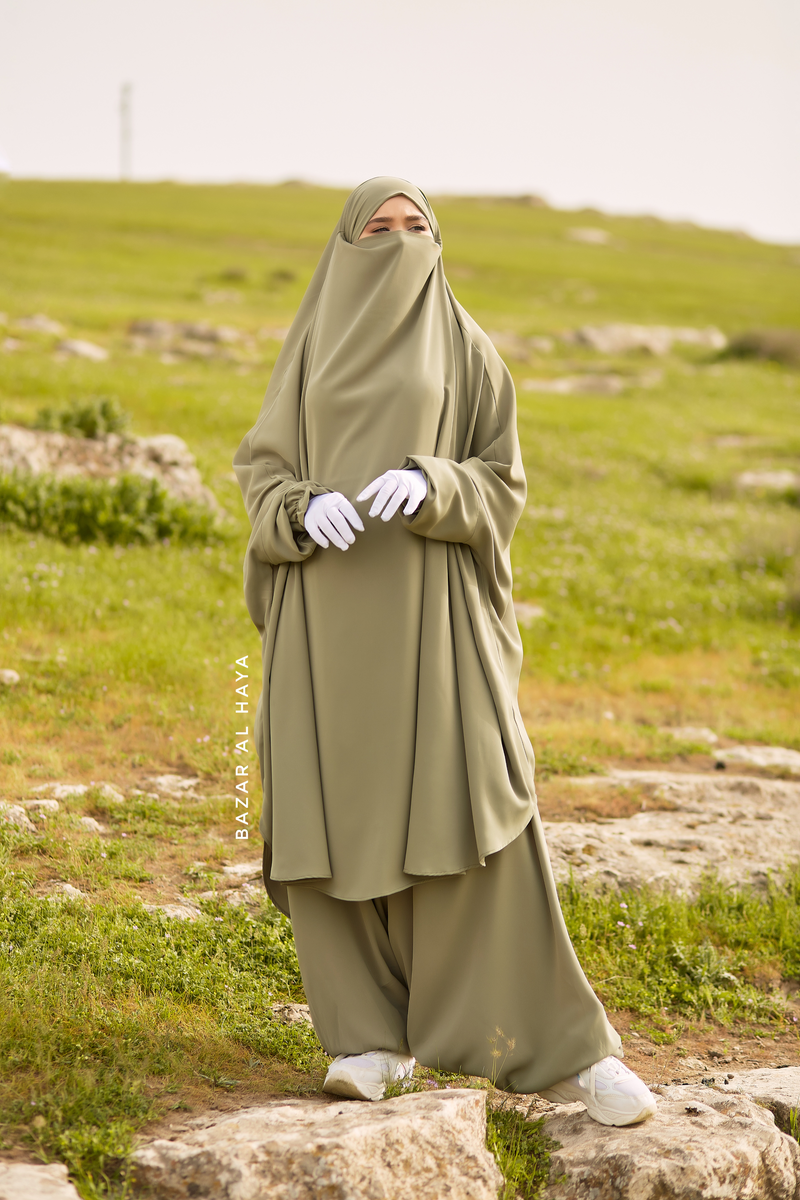 Pear Hafsa Two Piece Jilbab With Harem Pants - Athletic Shalwar