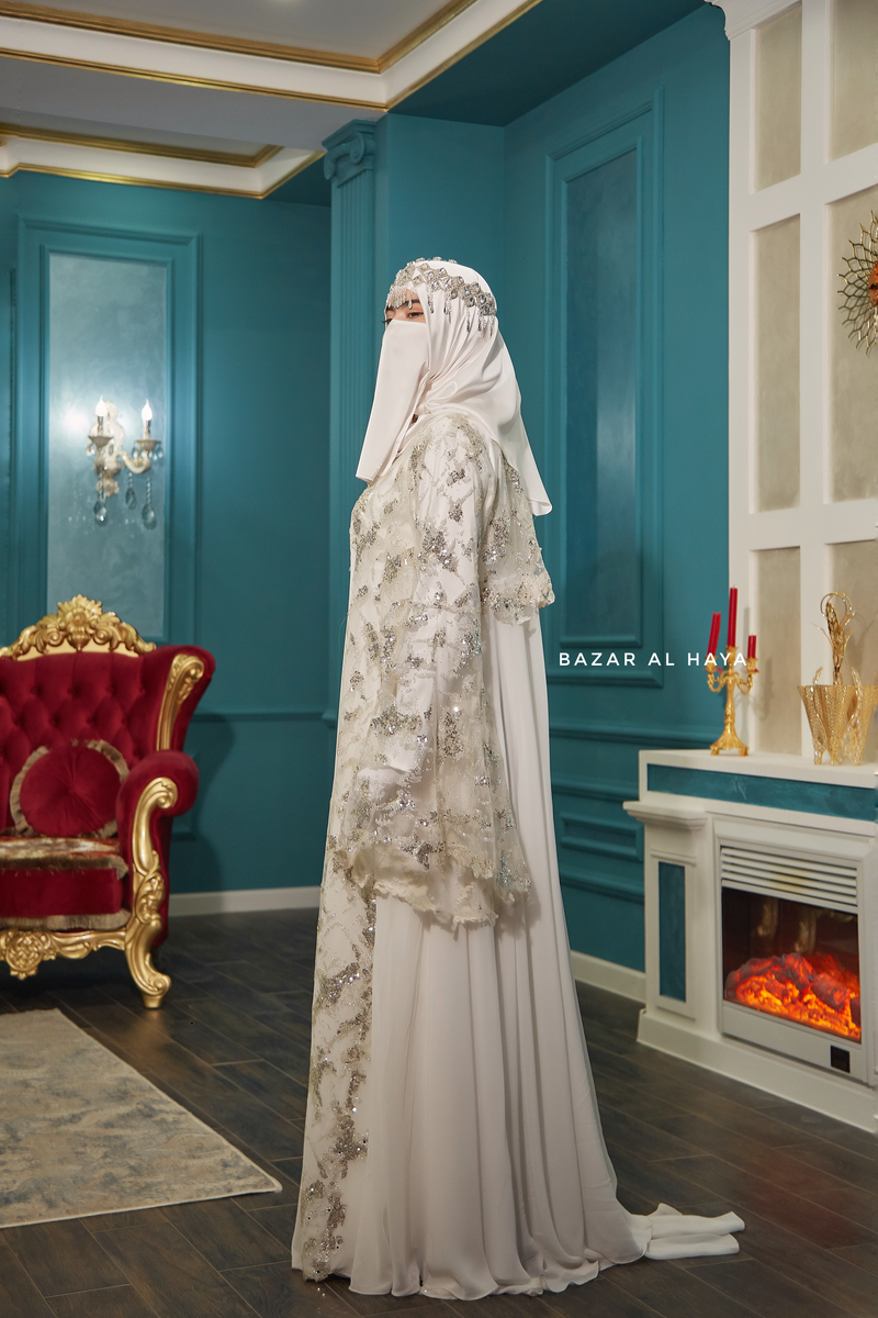 Fancy abayas for weddings deals