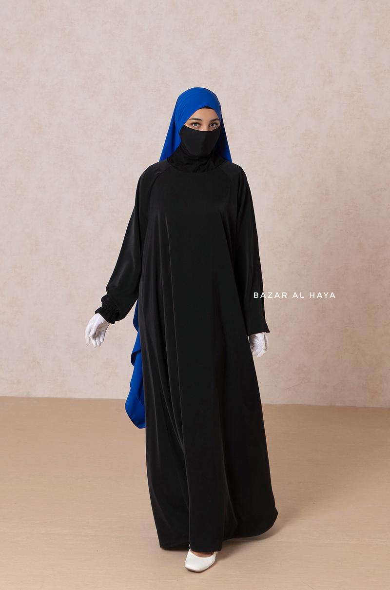 Black Salam Abaya - Comfy & Flowy - Silk Crepe M Black Salam Abaya - Comfy & Flowy - Silk Crepe M