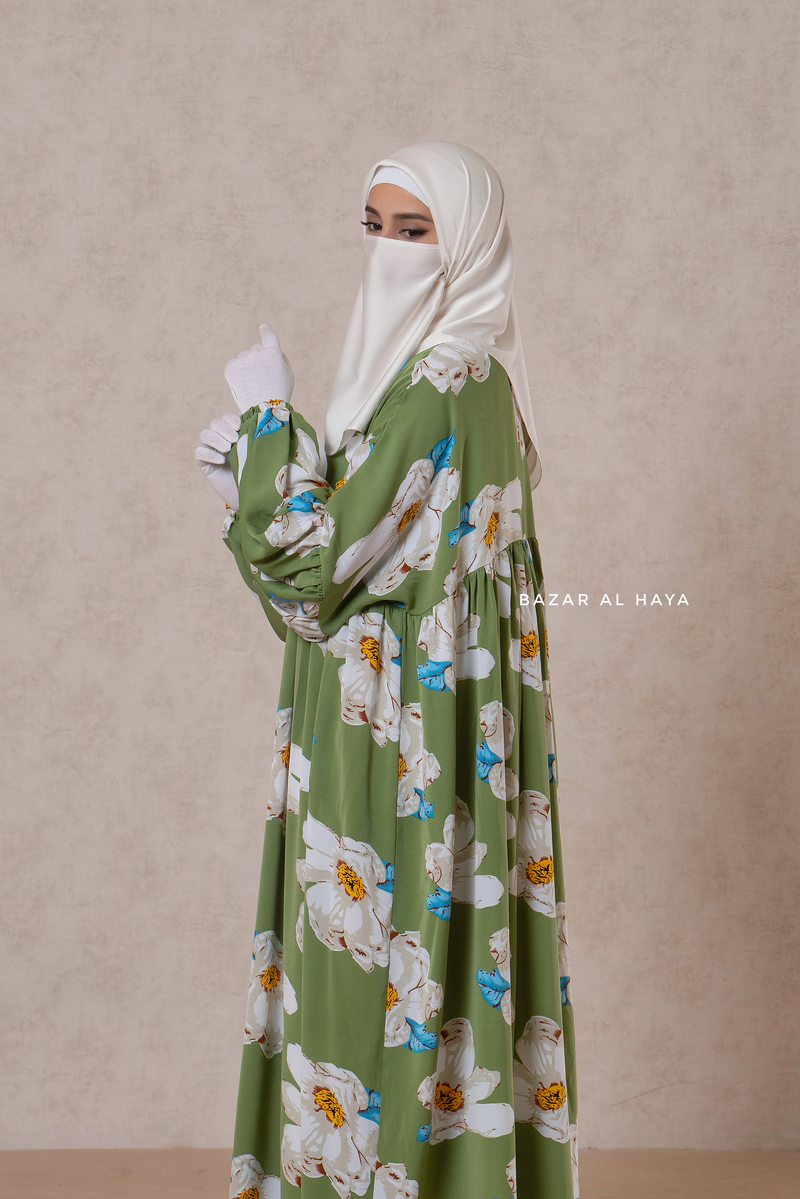 Muna Kiwi Loose Fit Summer Abaya Dress - Viscose Cotton & Daisy Flower Print