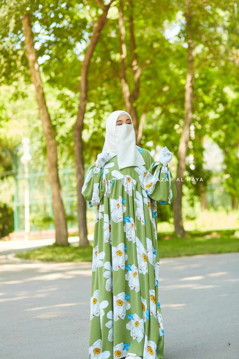 Kiwi Muna Loose Fit Summer Abaya Dress - Viscose Cotton & Daisy Flower Print