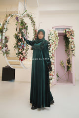 Emerald Nabeela Dress With Lace Shoulder Detail - Premium Velour